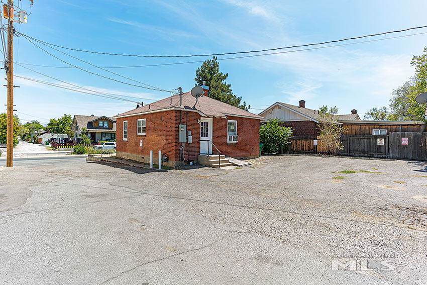 665 Wells - Photo 1