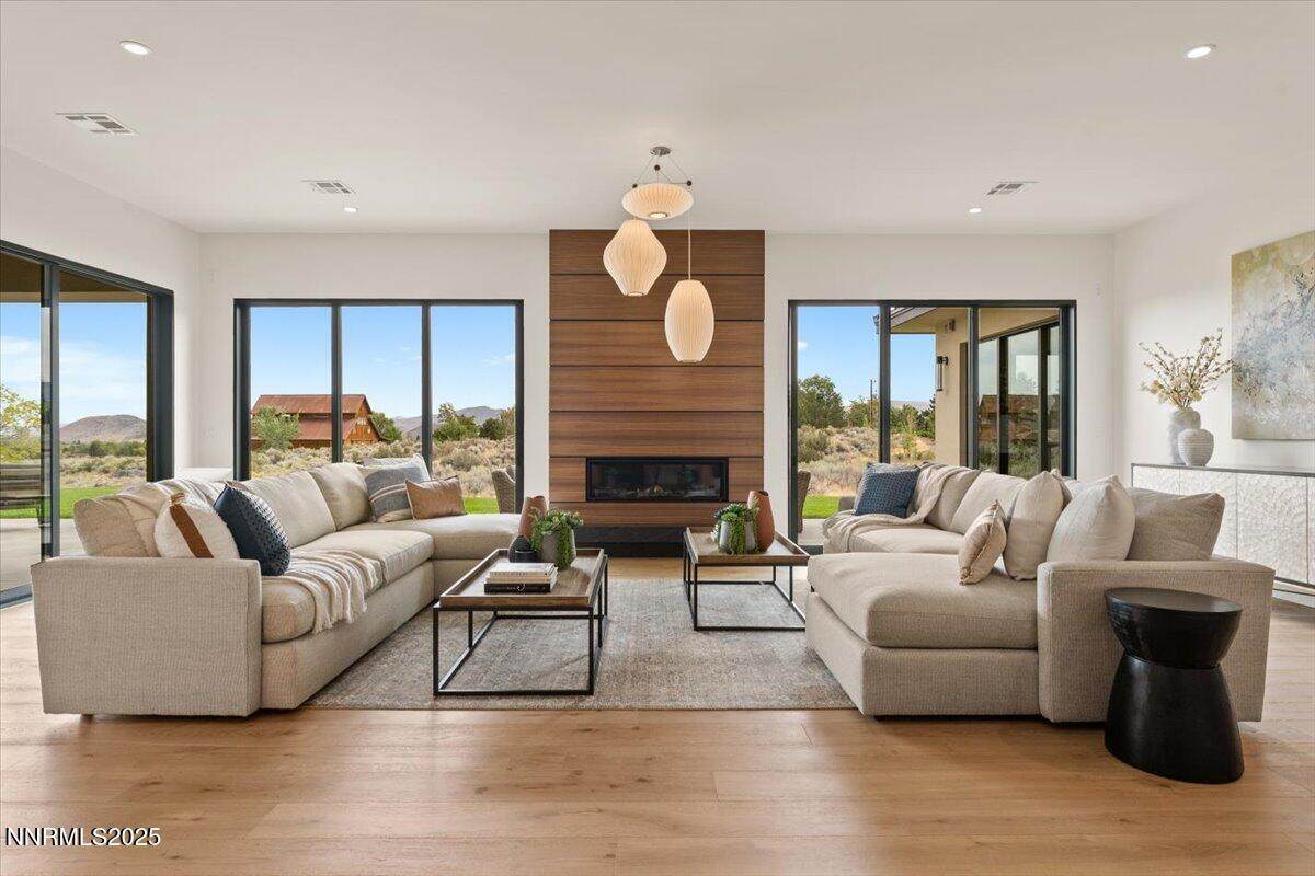 10 Glenhaven Drive - Photo 1