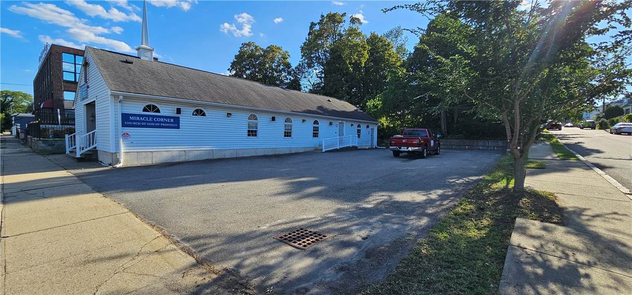 1193 Eddy Street - Photo 1