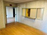 286 Maple Avenue - Photo 3