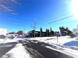 8 Perry Avenue - Photo 18