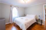 393 Aquidneck Avenue - Photo 7