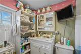 1382 Hope Street - Photo 14