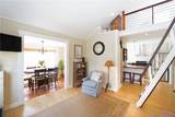 16 Winsor Avenue - Photo 2