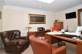 2695 Hartford Avenue - Photo 14