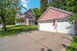 426 Blackstone Street - Photo 2