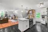 426 Blackstone Street - Photo 8