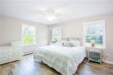 663 Aquidneck Avenue - Photo 17