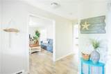 663 Aquidneck Avenue - Photo 21