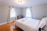 393 Aquidneck Avenue - Photo 8
