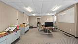 1429 Warwick Avenue - Photo 33