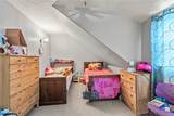 381 Maple Avenue - Photo 14