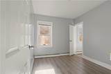 18 Winsor Street - Photo 23