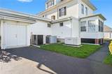 982 Warwick Avenue - Photo 16