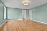 95 Honeysuckle Road - Photo 20