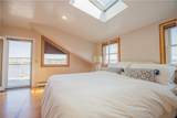 161 Narragansett Boulevard - Photo 28