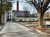 15 Higgins Street - Photo 2