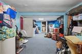 872 Lonsdale Avenue - Photo 18