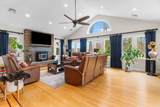 267 Chestnut Street - Photo 15