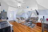 1137 Charles Street - Photo 17