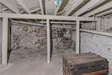 821 Potters Avenue - Photo 36
