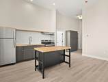 1044 Social Street - Photo 3