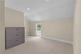 2695 Hartford Avenue - Photo 30
