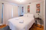 393 Aquidneck Avenue - Photo 6