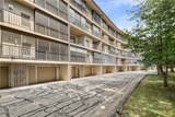 650 East Greenwich Avenue - Photo 37