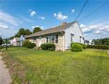 200 Budlong Road - Photo 2