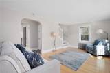 135 Sandringham Avenue - Photo 9