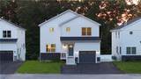 9 Stoneridge Road - Photo 1