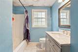 147 Mount Saint Charles Avenue - Photo 18