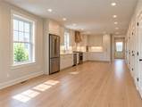 549 Douglas Avenue - Photo 2