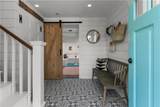 76 Van Zandt Avenue - Photo 2