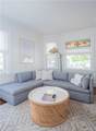 27 Mann Avenue - Photo 7