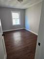 304 Swan Street - Photo 12