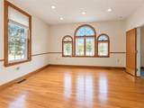 1 Grove Avenue - Photo 3