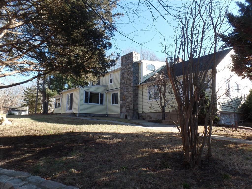 318 Post Rd - Photo 1