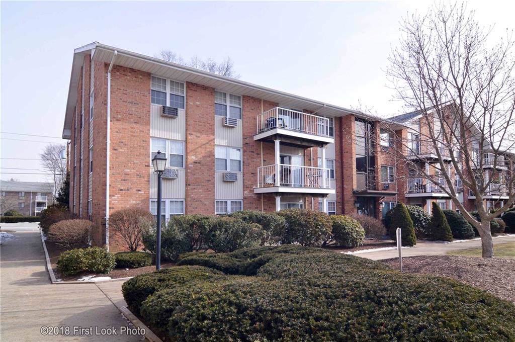 45 Bullocks Point Av, Unit#1C - Photo 1