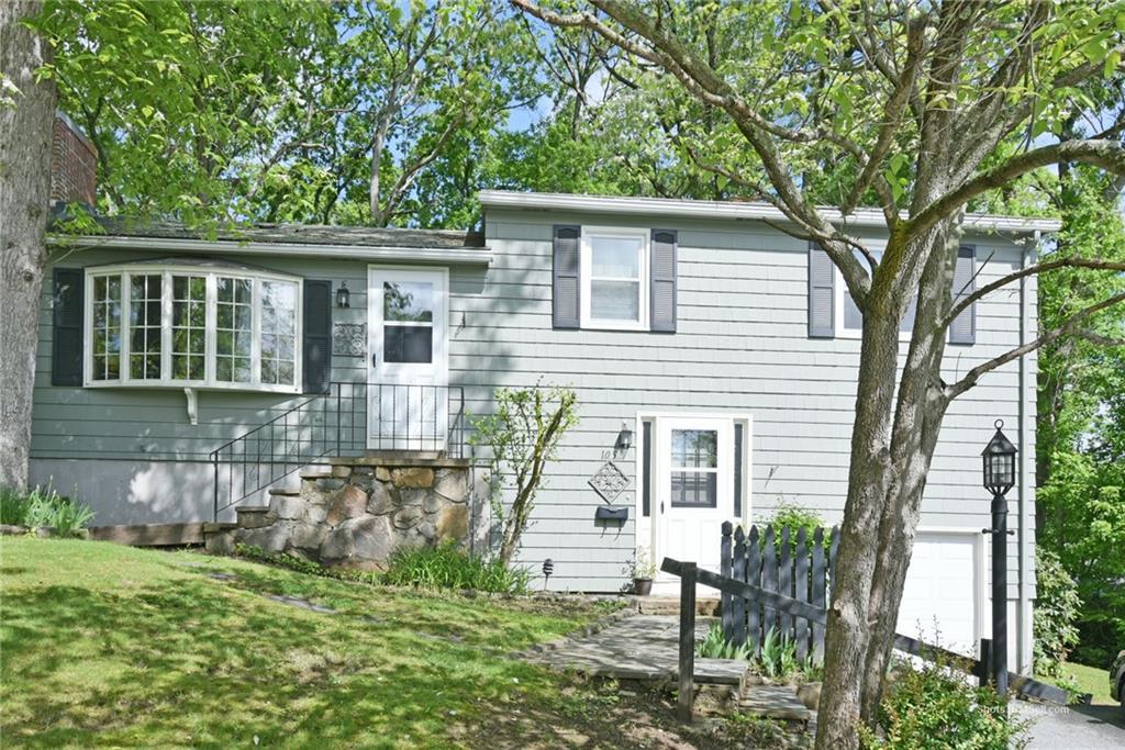 105 Cora St - Photo 1
