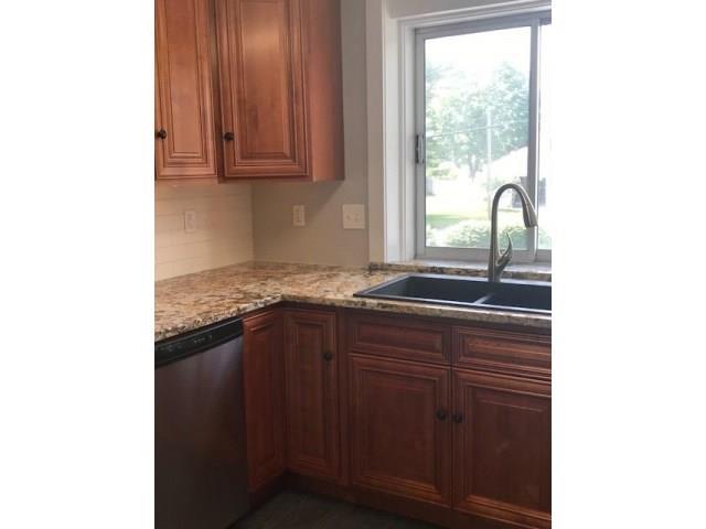 201 Hoffman Av, Unit#8 - Photo 1
