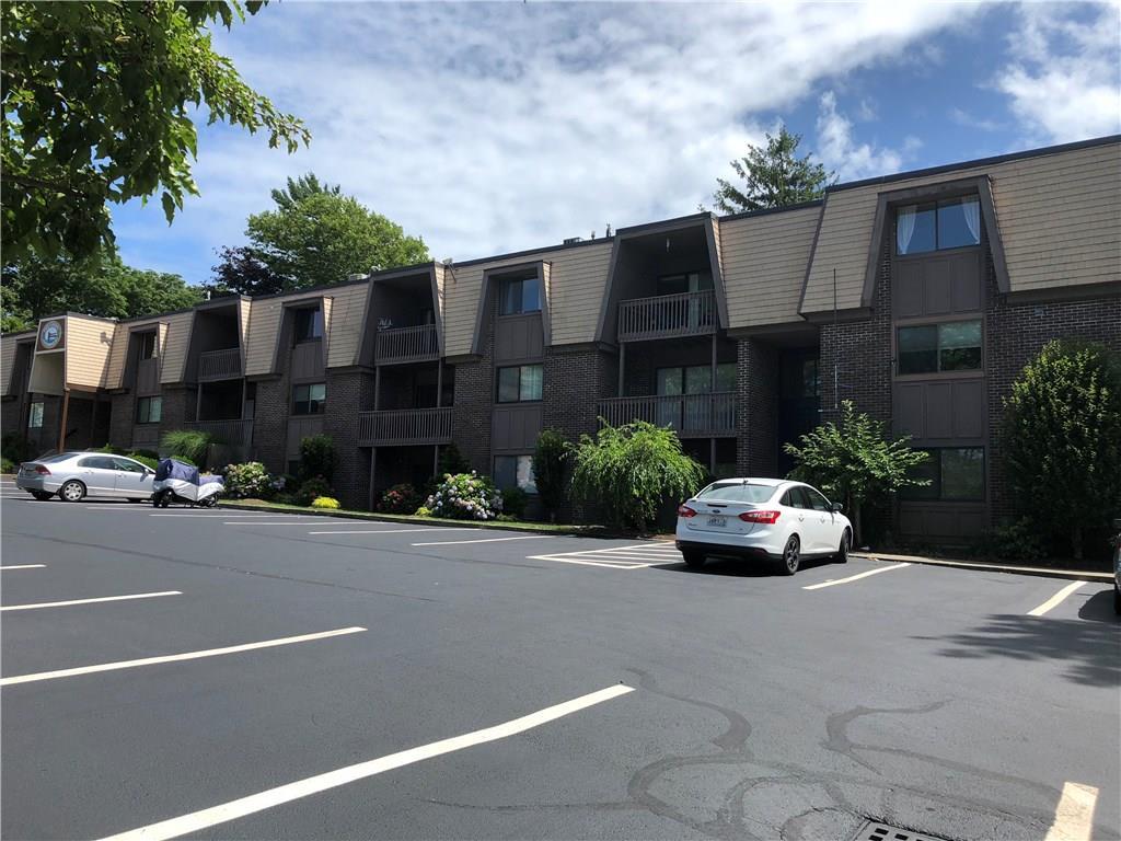 125 Van Zandt Av, Unit#310 - Photo 1