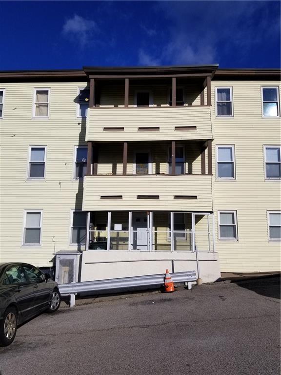 834 Charles St - Photo 1