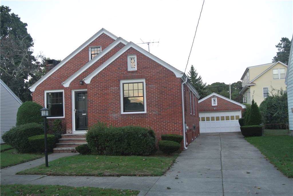 87 Jastram St - Photo 1