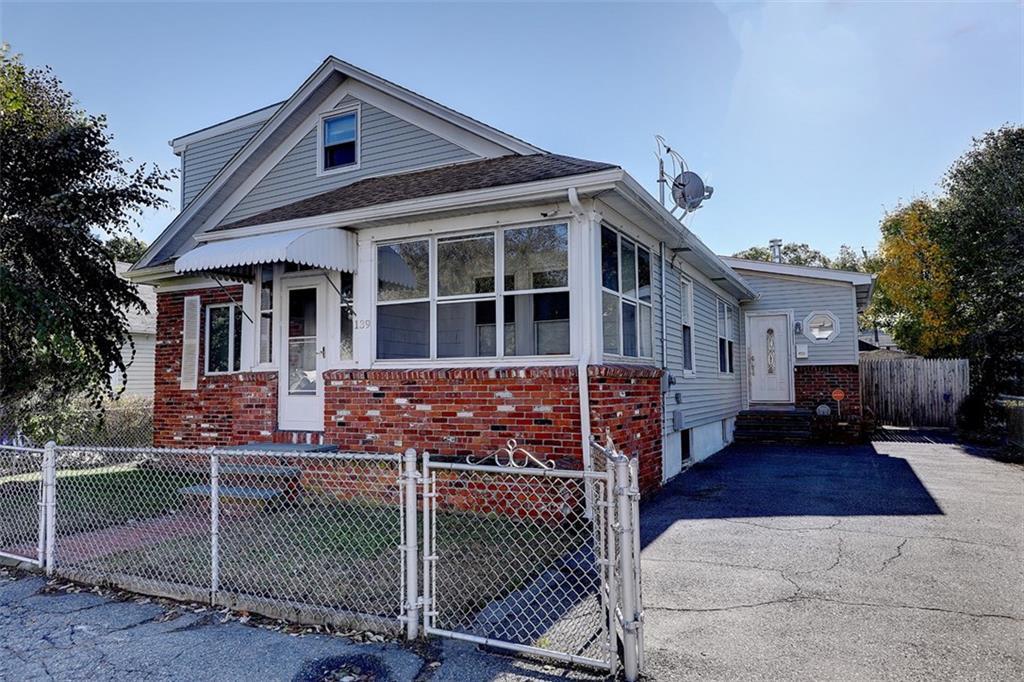 139 Baxter St - Photo 1