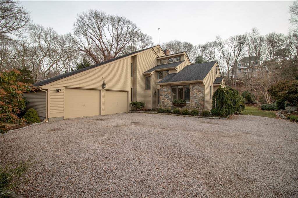 10 Spring Pond Rd - Photo 1