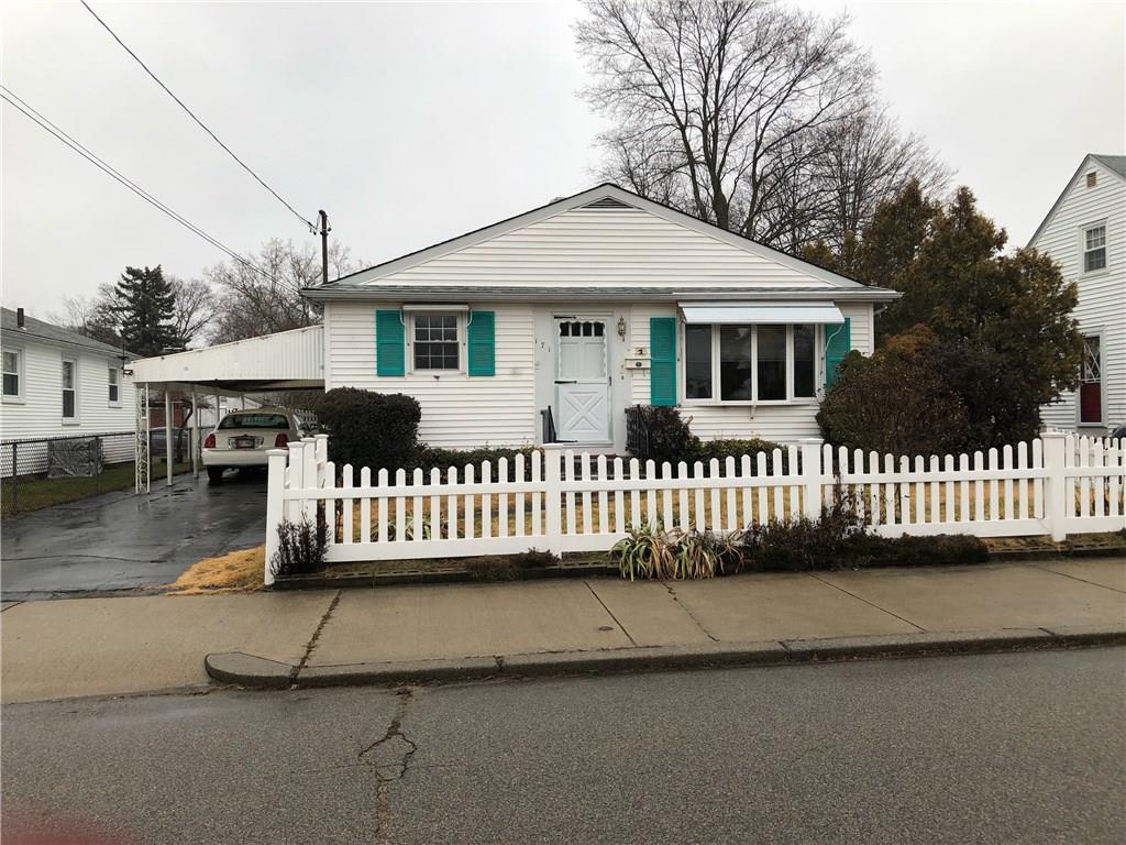 171 Woodbury St - Photo 1