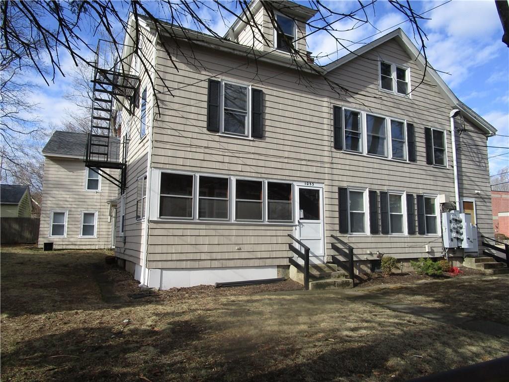 1051 - 1055 Main St - Photo 1