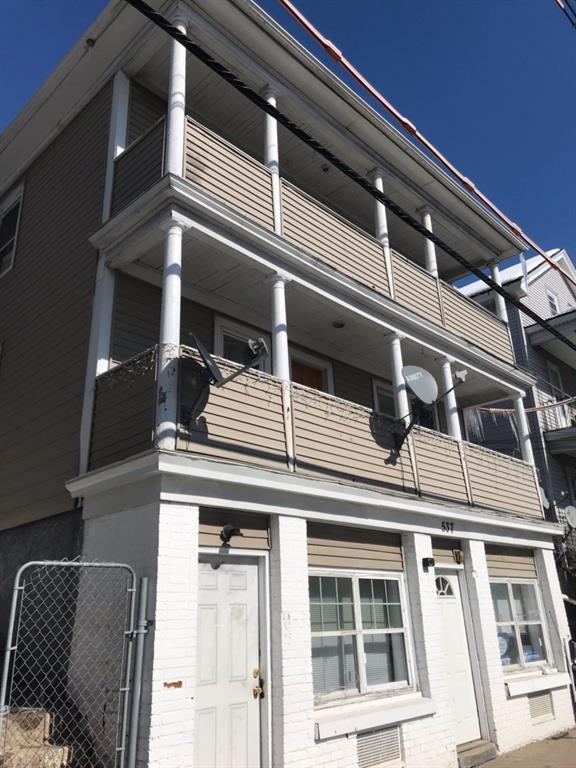 537 Branch Av - Photo 1
